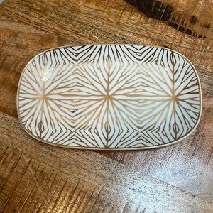 Talianna tray, ceramic gold, lily pad catchall